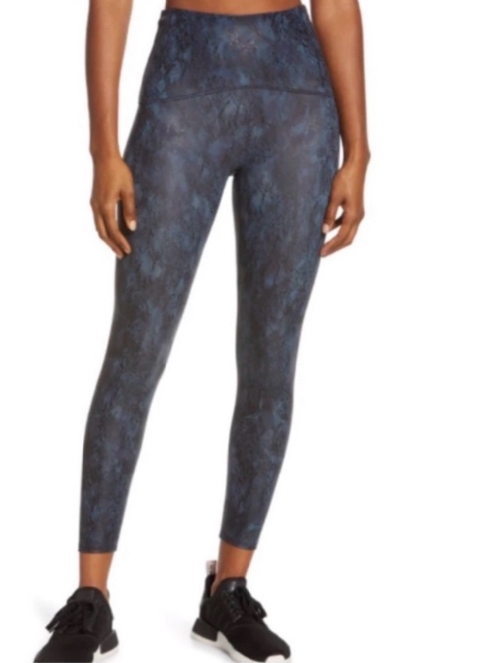 SPANX High-Waist Booty-sculpting Leggings